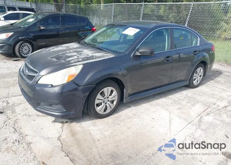 2010 Subaru Legacy 2.5I z USA, uszkodzony, nr VIN 4S3BMBA66A3233523